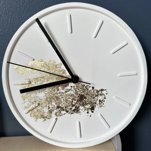 HORLOGE [M]